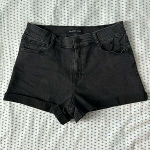 Sincerely Jules black high rise cuffed jean shorts sz 7/28